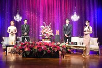 左から紗倉まな、マヂカルラブリー・野田クリスタル、劇団ひとり、八木奈々