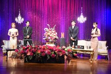 左から紗倉まな、マヂカルラブリー・野田クリスタル、劇団ひとり、八木奈々