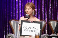 撮影時の思い出を振り返る紗倉まな