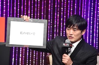 撮影時の思い出を振り返る劇団ひとり