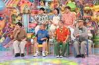 「のどよわよわ芸人」の（前列左から）コットン西村、出川哲朗、ハライチ澤部、シソンヌ長谷川、（後列左から）タイムマシーン3号・山本、紅しょうが・熊元プロレス、マユリカ中谷