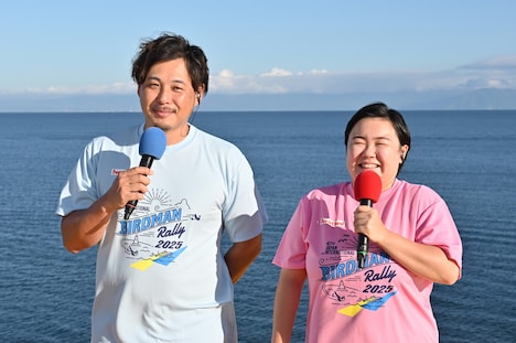 左からアルコ＆ピース平子、やす子