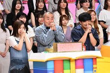 左から3時のヒロイン福田、ハナコ岡部、パンサー向井