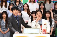 左から羽鳥慎一、武田真一