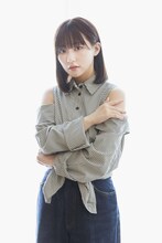 小嶋茜を演じる田中美久