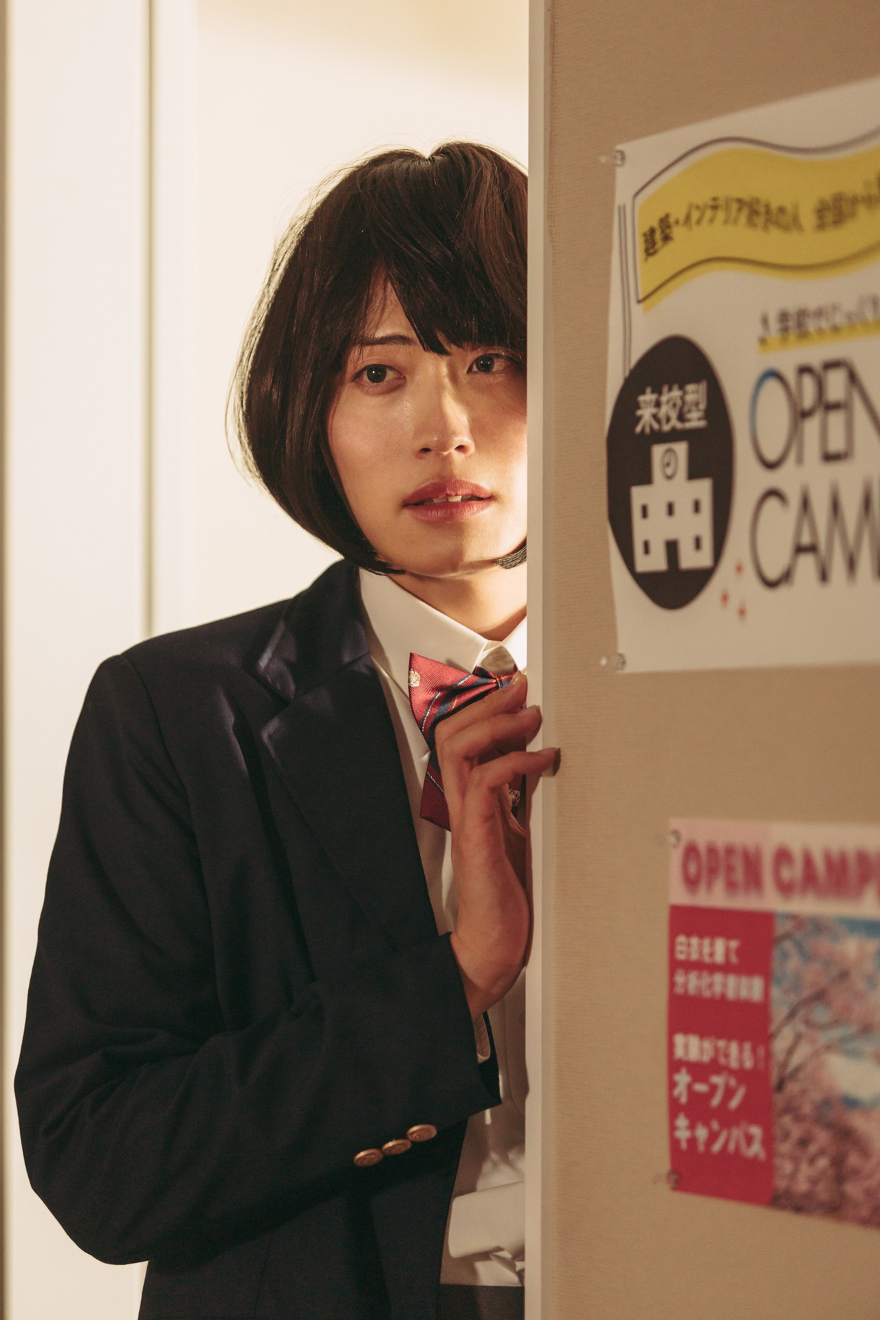 「make up xxx ～美しきサレ妻メイクの逆襲～」のワンシーン