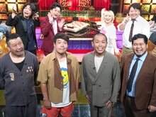 「フットンダ～秋の陣～」#1に出演する（前列左から）ケンドーコバヤシ、タカアンドトシ、令和ロマン・松井ケムリ、（後列左から）9番街レトロ京極、ヤーレンズ出井、ラランド