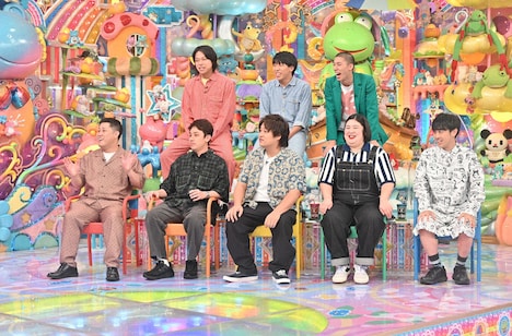 前列左から、シモリュウ、ダブルヒガシ大東、紅しょうが・熊元プロレス、からし蓮根・青空、後列左から、フースーヤ、どんぐりたけし