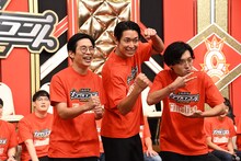 青色1号。右が仮屋そうめん