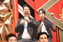 別の仕事で会見には間に合わず、パネルでの登場となったレインボー