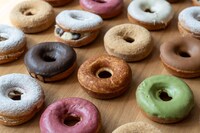 「豆富パン」の「豆腐ドーナツ」