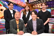前列左から出川哲朗、伊沢拓司。後列左からオズワルド伊藤、藤本美貴、安野貴博