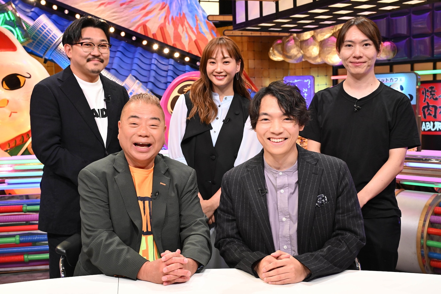 前列左から出川哲朗、伊沢拓司。後列左からオズワルド伊藤、藤本美貴、安野貴博