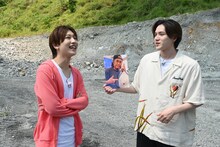 左から、中村嶺亜、岩﨑大昇、（ともにKEY TO LIT）