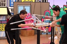 「火曜は全力！華大さんと千鳥くん」のワンシーン