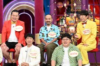 前列左からNON STYLE石田、タイムマシーン3号・関。後列左からモグライダーともしげ、かもめんたる・う大、ダンディ坂野