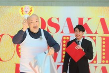 左からくまだまさし、平成ノブシコブシ吉村