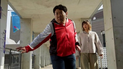 「オワライバー」のワンシーン