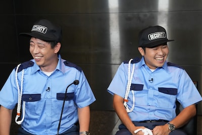 警備員役でMCのさらば青春の光