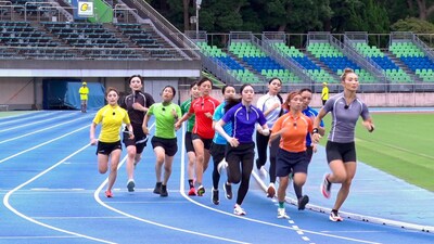 「千鳥の鬼レンチャン 激闘再び！第2回女子300m走サバイバル」のワンシーン
