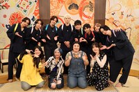 「タイムレスマン」に出演する（前列左から）ぱーてぃーちゃん金子きょんちぃ＆信子、紅しょうがと、timelesz