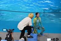 トレーナーの指示を待つニンゲンのガク