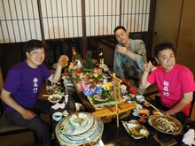 左から蛍原徹、ナインティナイン岡村、東野幸治