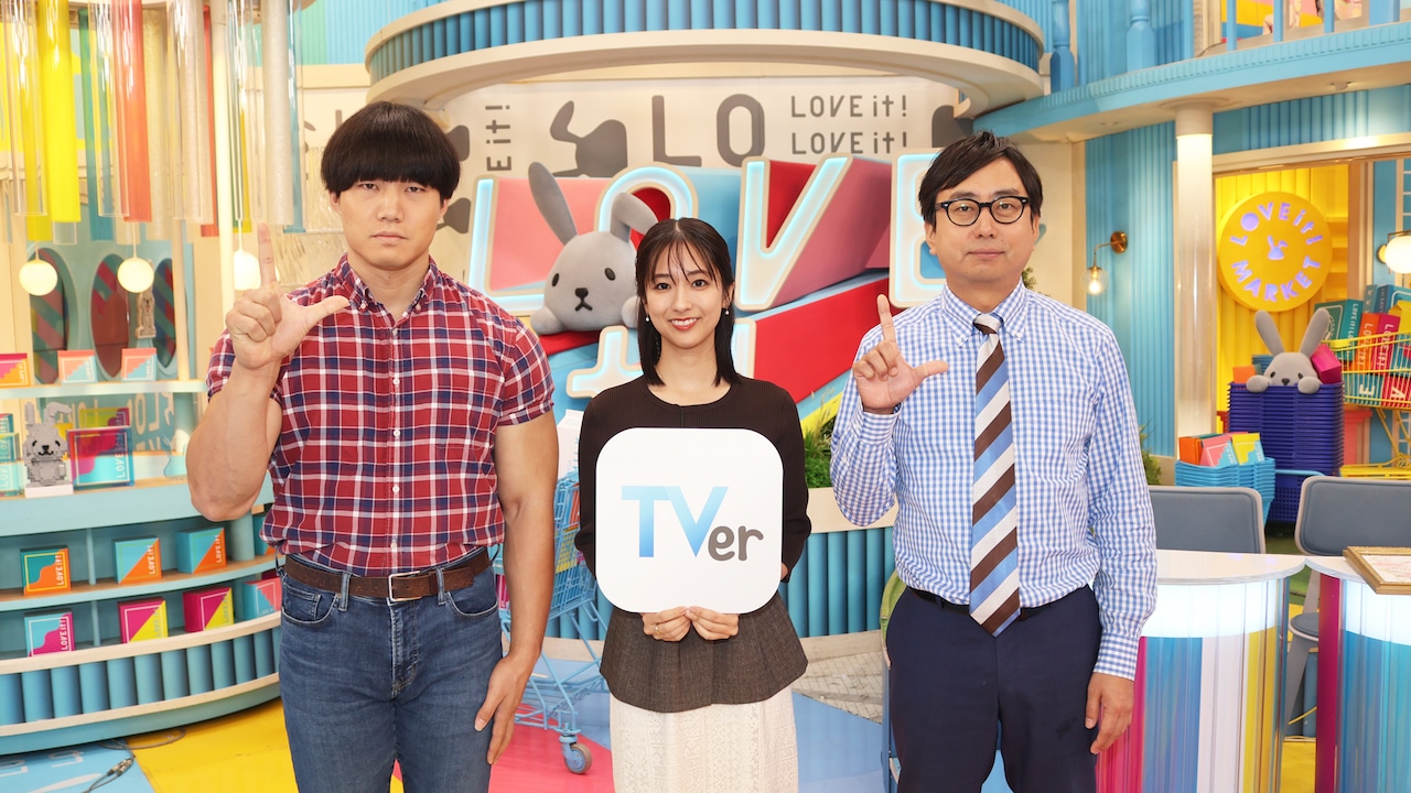 左から、かけおち・青木マッチョ、田村真子アナ、おいでやす小田