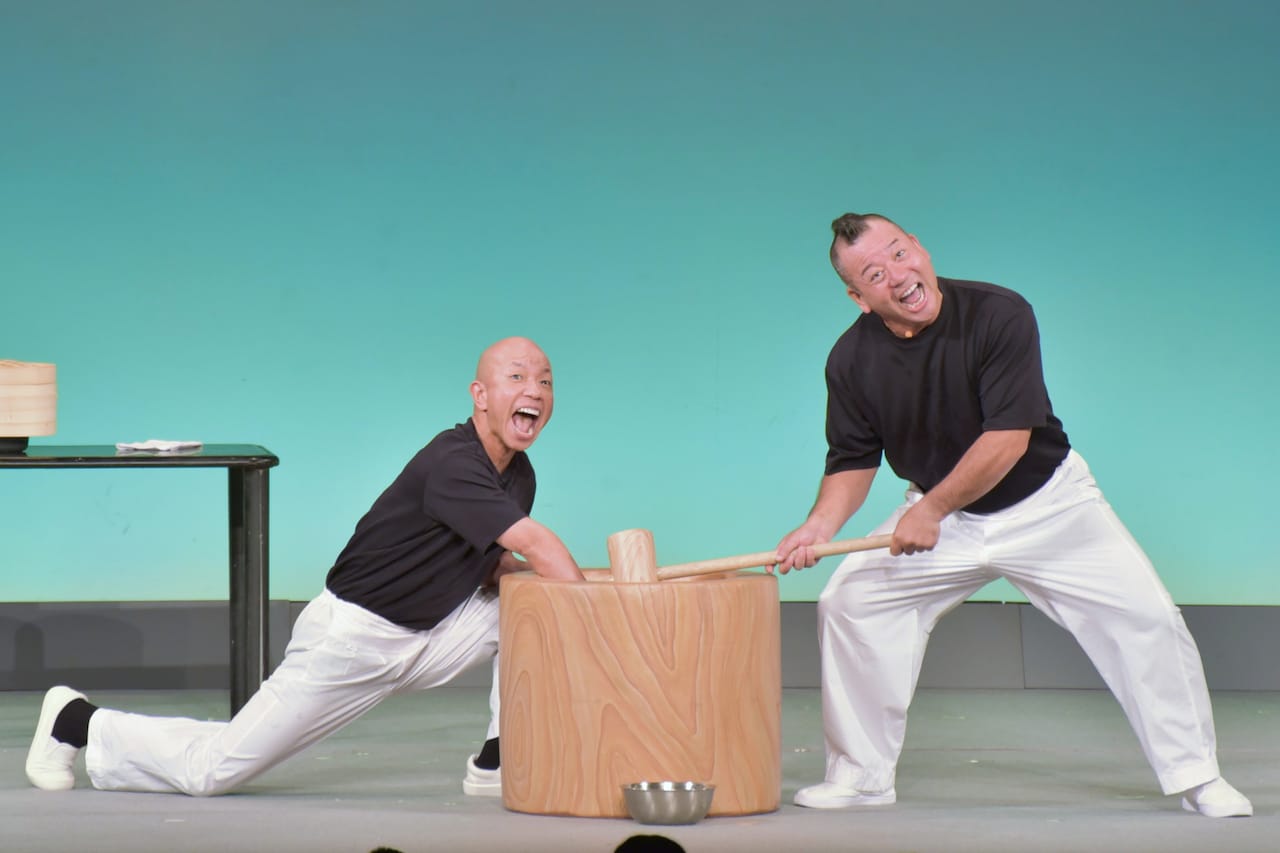 バイきんぐ夏の単独ライブツアー「音焼け」千秋楽　新作コント9本で身体張る