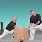 バイきんぐ夏の単独ライブツアー「音焼け」千秋楽 新作コント9本で身体張る