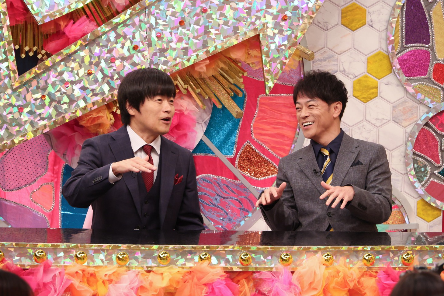 左からバカリズム、陣内智則