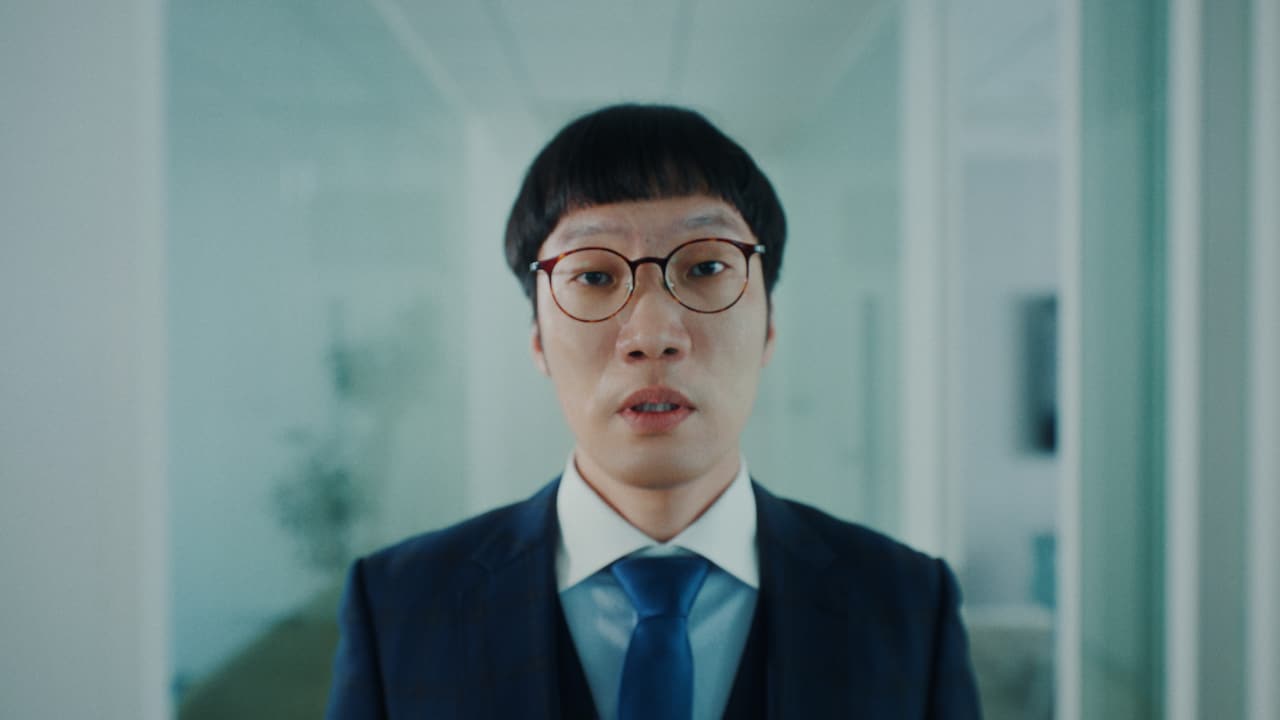 男性ブランコ平井が戸惑う会社員役のCM再び、仕事を全部お任せにされて唖然