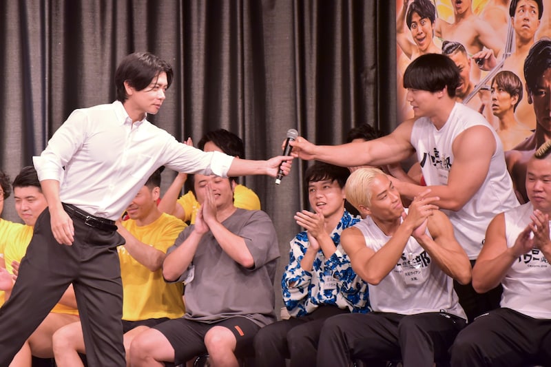 野田クリスタルと青木マッチョ