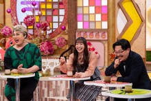 左からナジャ・グランディーバ、足立梨花、オズワルド伊藤