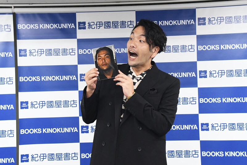 いろんな表情を見せる見取り図・盛山