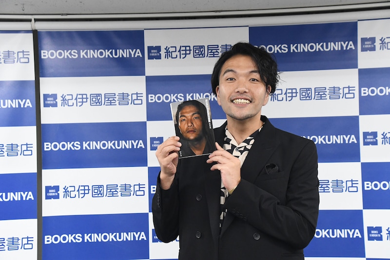 著書「しばけるもんならしばきたい」と見取り図・盛山