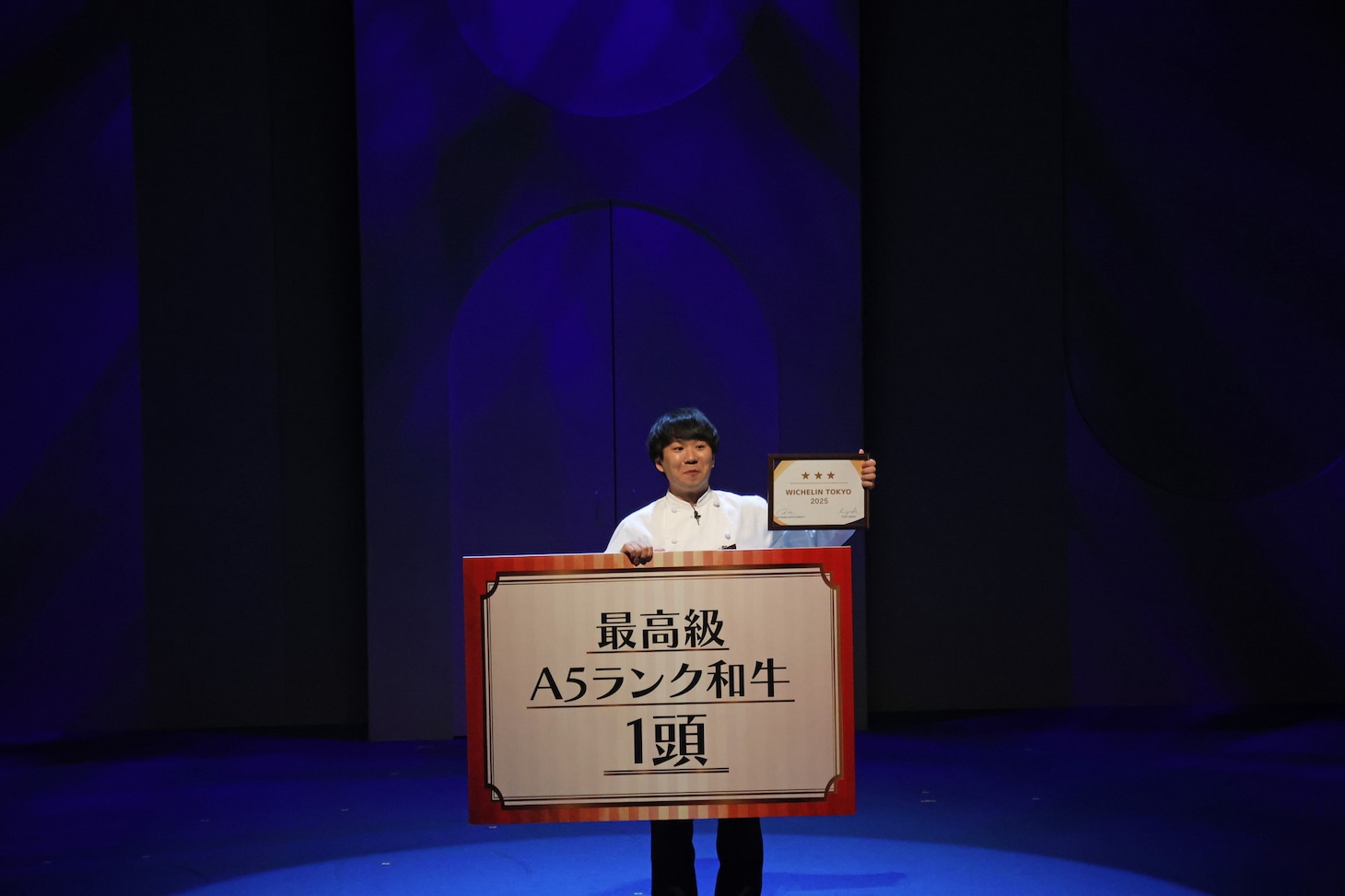 コント「表彰式」より（撮影：岩佐篤樹）