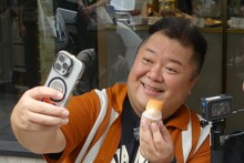 ブラマヨ小杉とフット後藤、初めて2人で歩く　香水専門店が作る香りにこだわったパフェ堪能