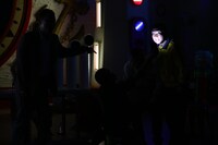 真っ暗にしたスタジオ