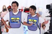 や団のロングサイズ伊藤（左）と本間キッド（右）