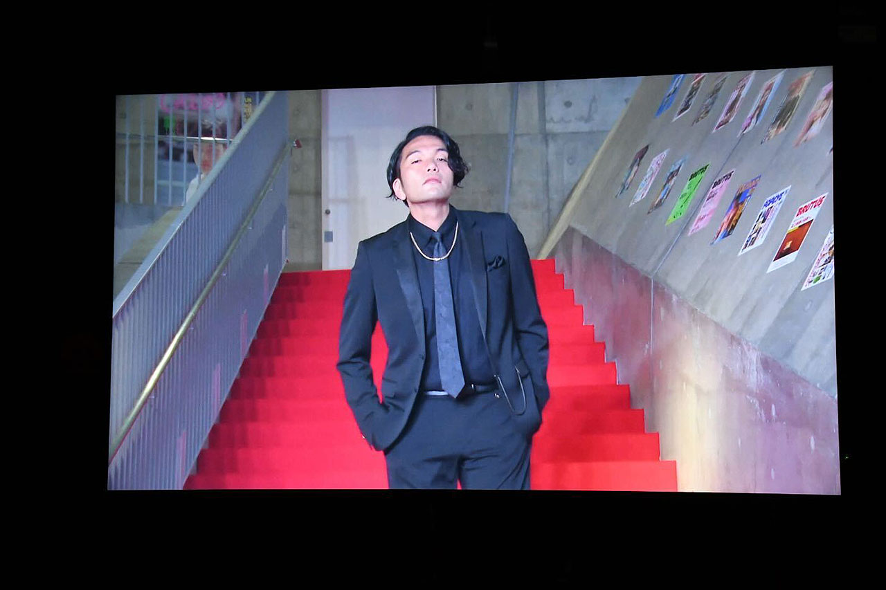 授賞式で上映された見取り図・盛山の紹介映像より