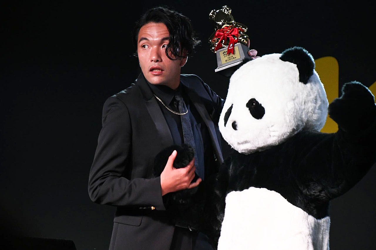 「anan AWARD 2025」ボディメイク部門を受賞した見取り図・盛山