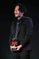 「anan AWARD 2025」ボディメイク部門を受賞した見取り図・盛山