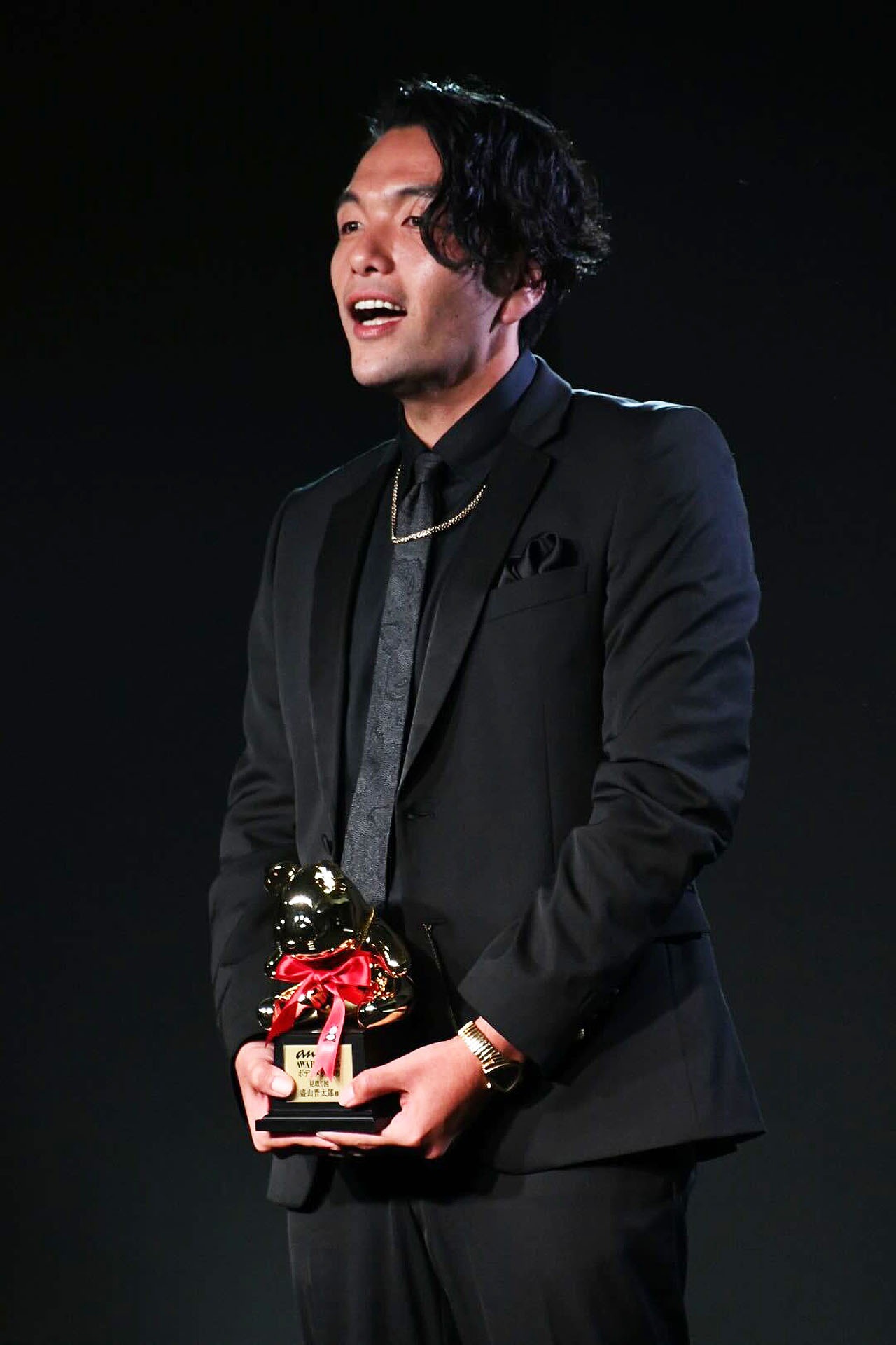 「anan AWARD 2025」ボディメイク部門を受賞した見取り図・盛山