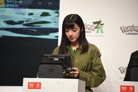 「Pokémon LEGENDS Z-A」をプレイする池田エライザ