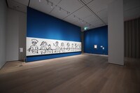 「浜田雅功展『空を横切る飛行雲』」展示会場内の様子