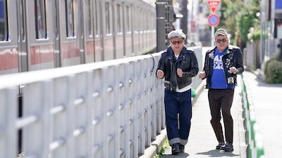 左からケンドーコバヤシ、野性爆弾くっきー！