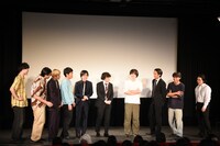 「最強炭酸（SUPER STRONG SODA）」オープニングの様子