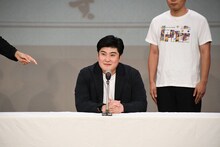 報告を行う例えば炎タキノ