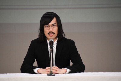 報告を行うジョックロック福本